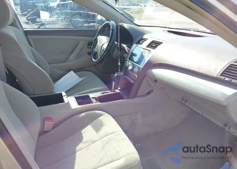 2007 Toyota Camry Le z USA, uszkodzony, nr VIN 4T1BE46K37U008490